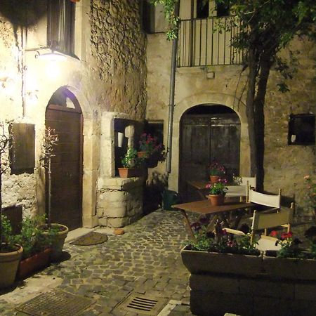 Aparthotel Residenza La Torre Santo Stefano Di Sessanio Zewnętrze zdjęcie
