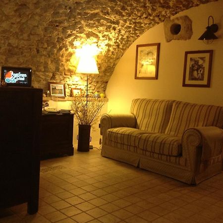 Aparthotel Residenza La Torre Santo Stefano Di Sessanio Zewnętrze zdjęcie