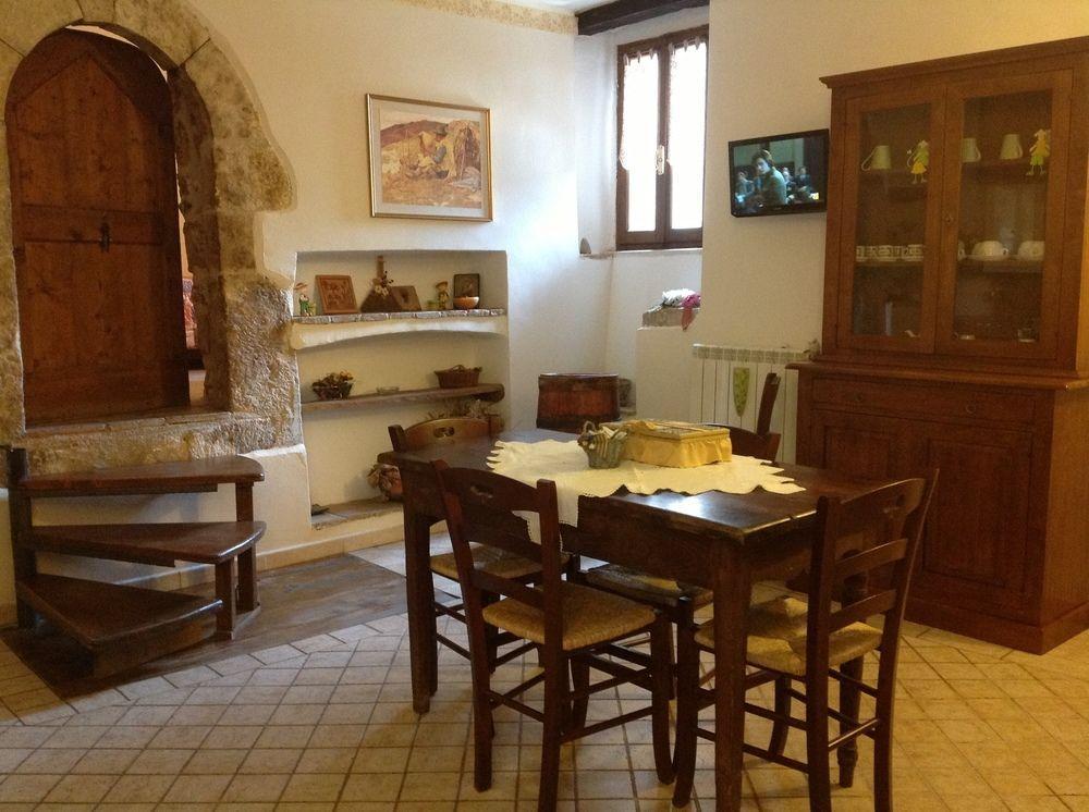 Aparthotel Residenza La Torre Santo Stefano Di Sessanio Zewnętrze zdjęcie