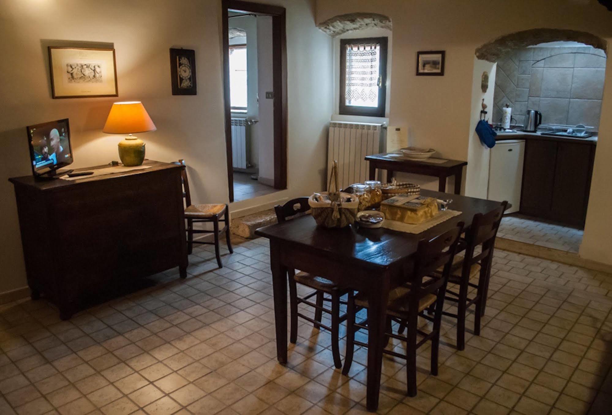 Aparthotel Residenza La Torre Santo Stefano Di Sessanio Zewnętrze zdjęcie