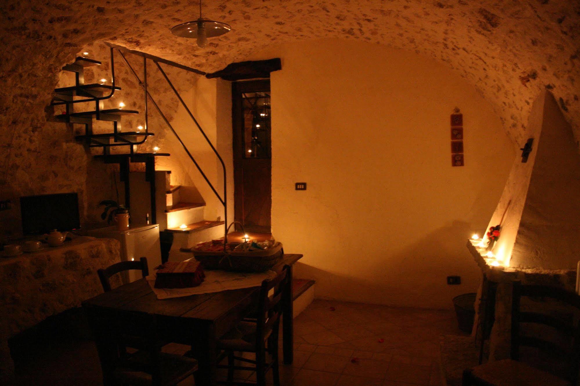 Aparthotel Residenza La Torre Santo Stefano Di Sessanio Zewnętrze zdjęcie