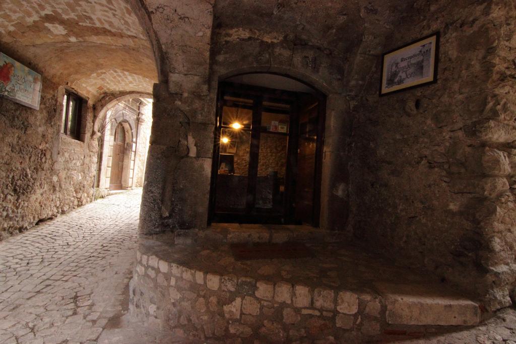 Aparthotel Residenza La Torre Santo Stefano Di Sessanio Zewnętrze zdjęcie